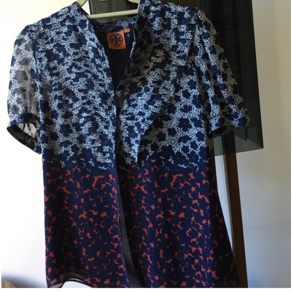Gorgeous Tory Burch silk top short sleeve - Picture 7 of 8